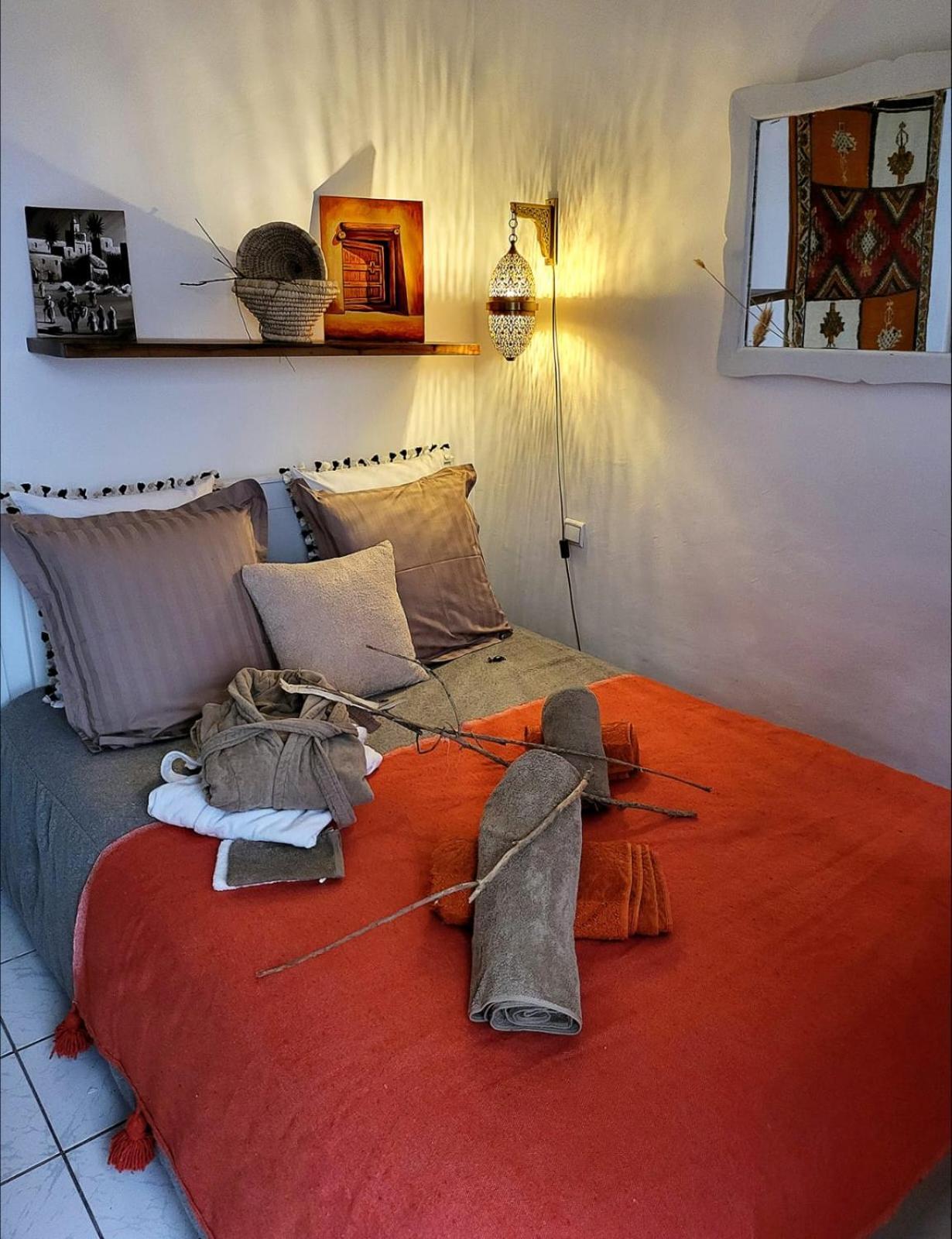 Riad Traditionnel De Charme 3 Chambres Marrakesh Esterno foto